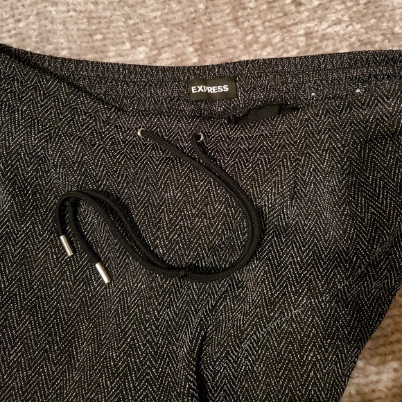 Express Herringbone Textured Drawstring Joggers - Picture 6 of 8